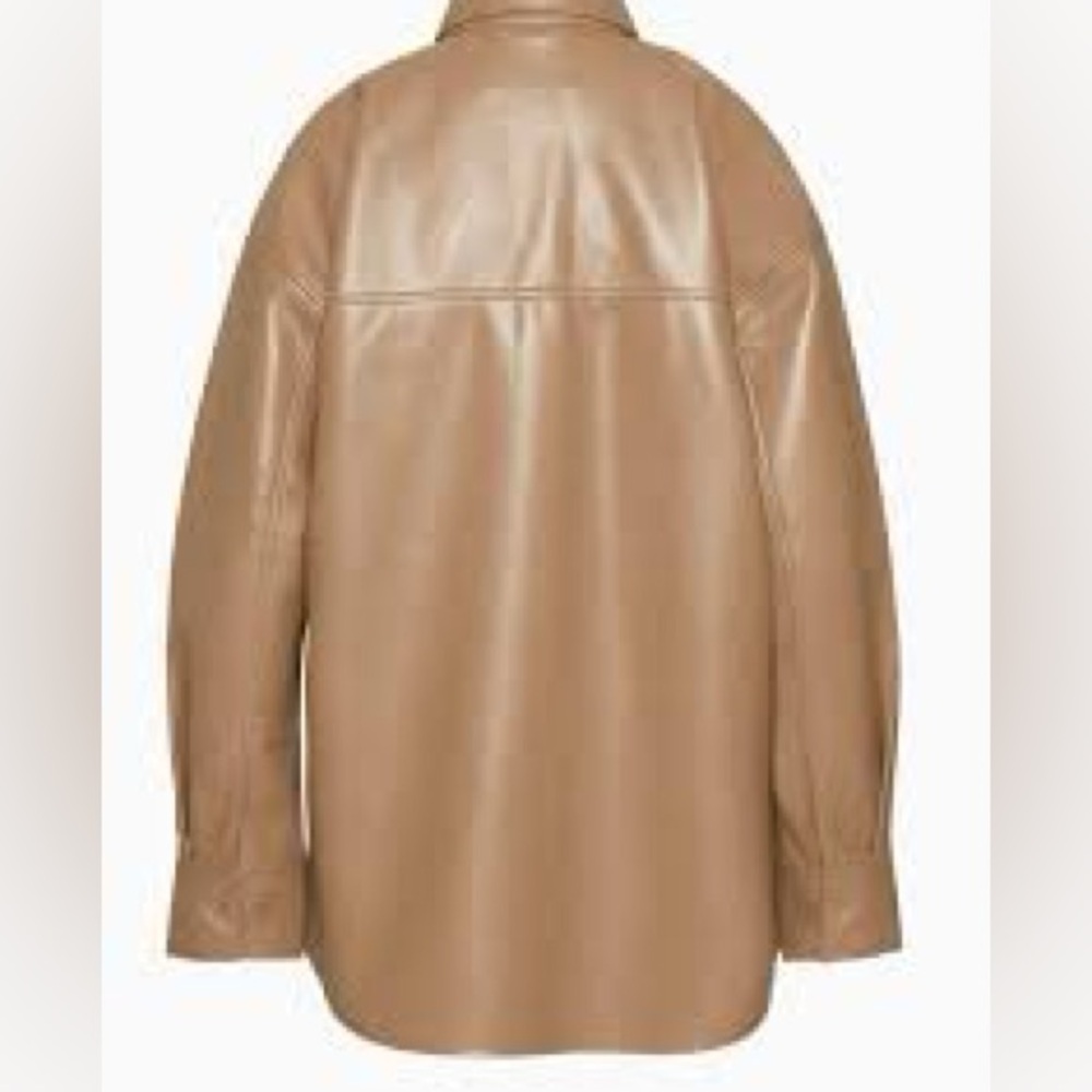 Babaton Pelli Shirt Jacket
Relaxed UnReal Leather shacket XL Tan Aritzia - Picture 11 of 16
